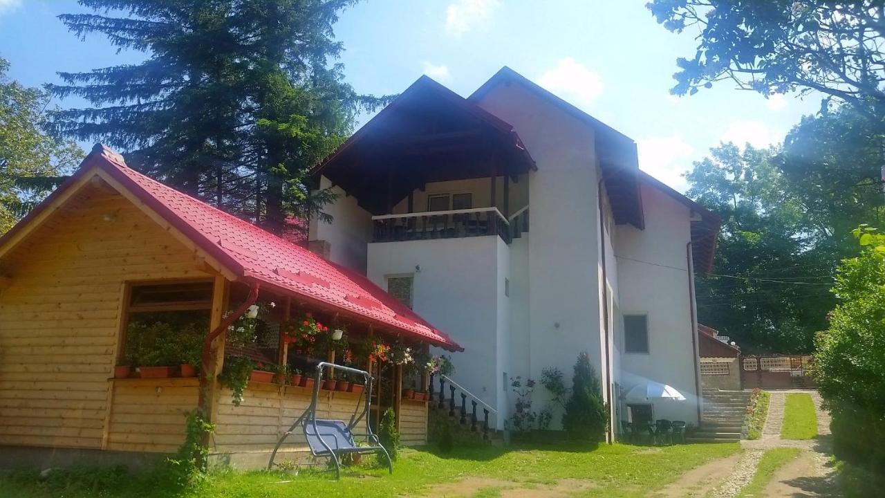 Готель Casa Krista Бран Екстер'єр фото